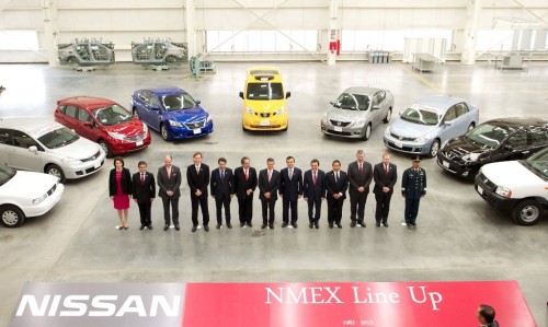 El Presidente Peña Nieto, autoridades locales y directivos de Nissan