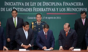 El Presidente Peña Nieto con los presidentes del Senado y de la Cámara de Diputados