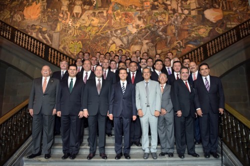 Con el presidente Peña Nieto y Gobernadores de los Estados