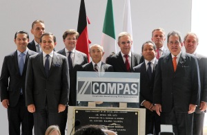 Con el secretario de Exonomía y directivos de Nissan-Renault, de DAimler y de COMPAS